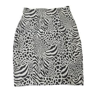 🏈 Venus EUC animal print mini skirt Small black white shimmer stretch
